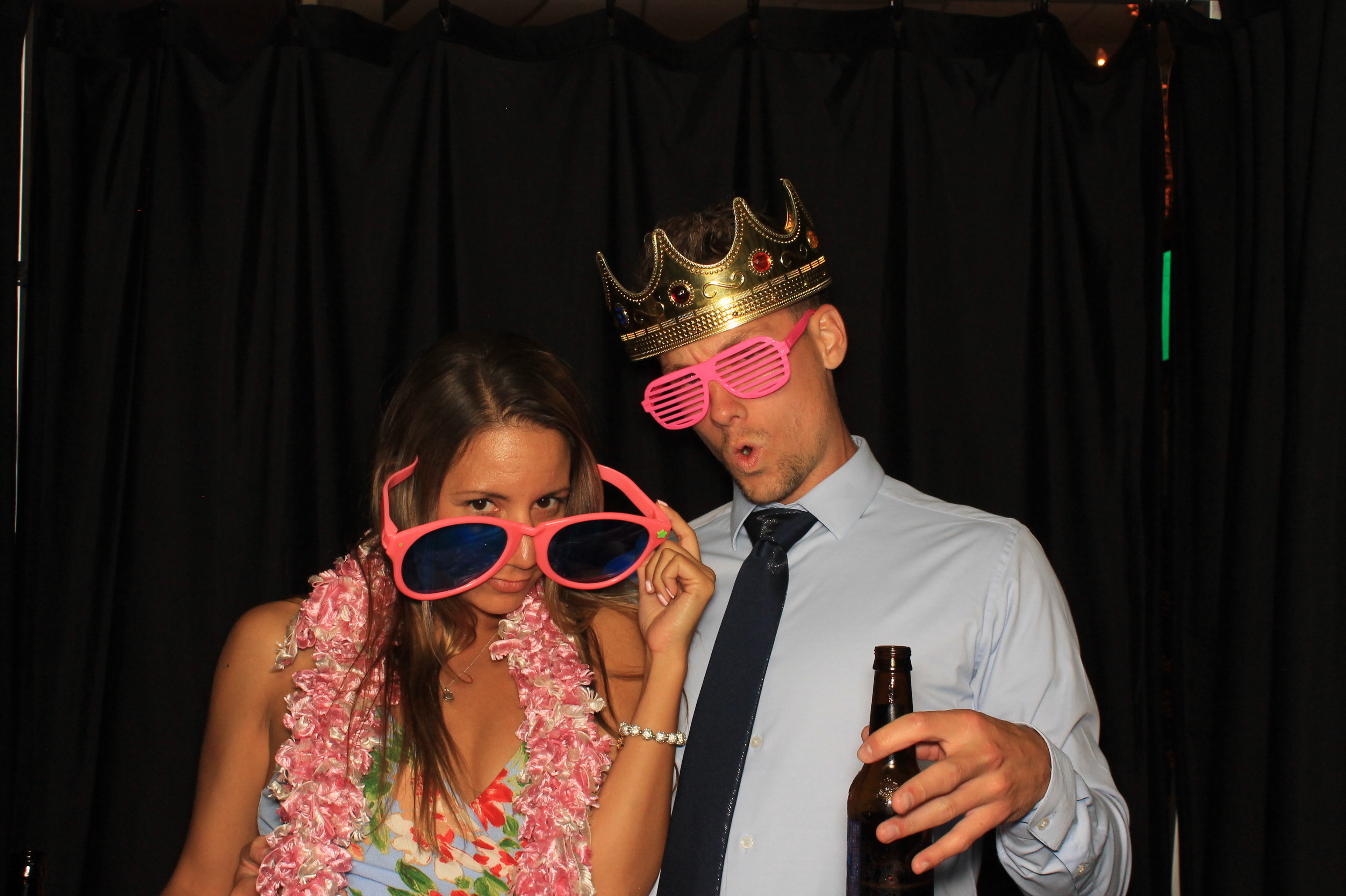 Meredith and Doug Wedding | View more photos from the event at gallery.photoboothcincy.com/u/PhotoBoothCincy/Meredith-and-Doug-Wedding